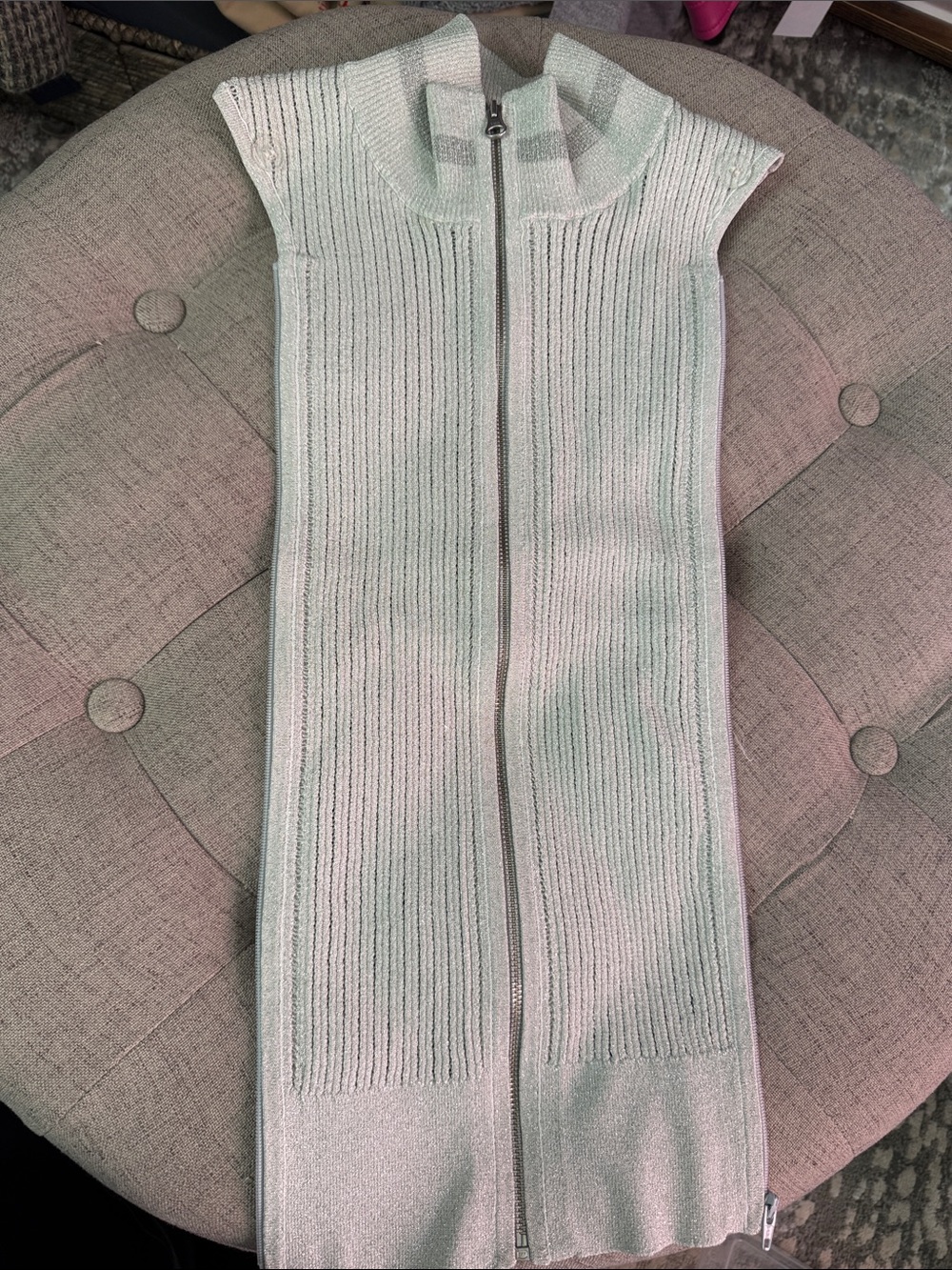 Veronica Beard Silver Ribbed Zip-Front Mock Neck Dickie
